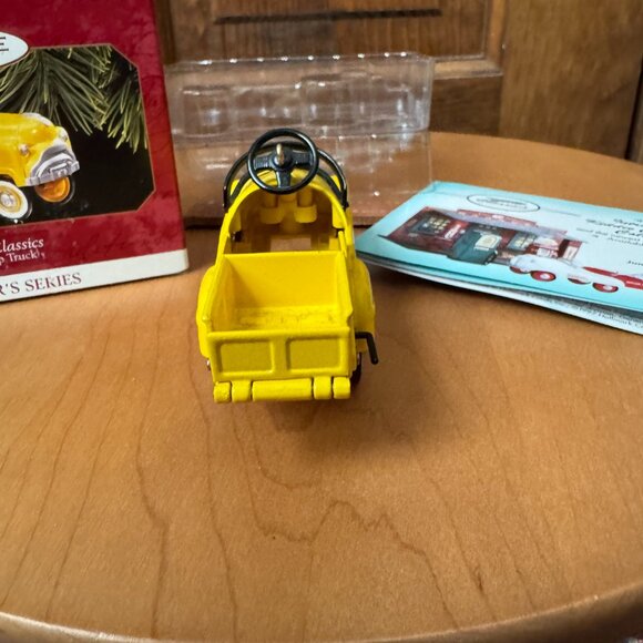 Hallmark 1997 Kiddie Car Classics - 1953 Murray Dump Truck - Picture 5 of 11